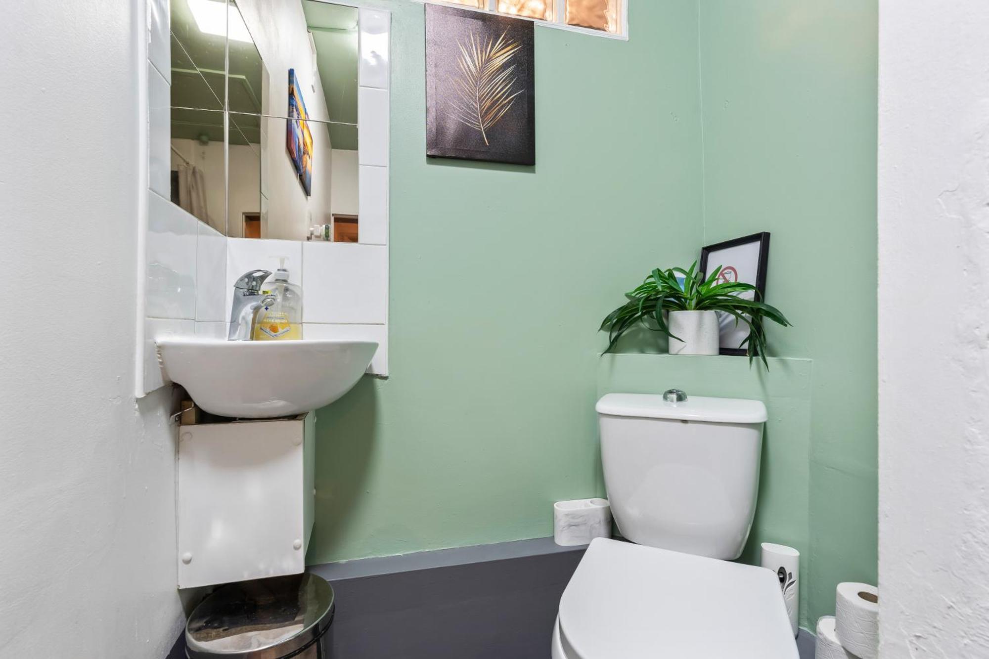 Impeccable 4-Bed House In Brixton London Villa Dış mekan fotoğraf