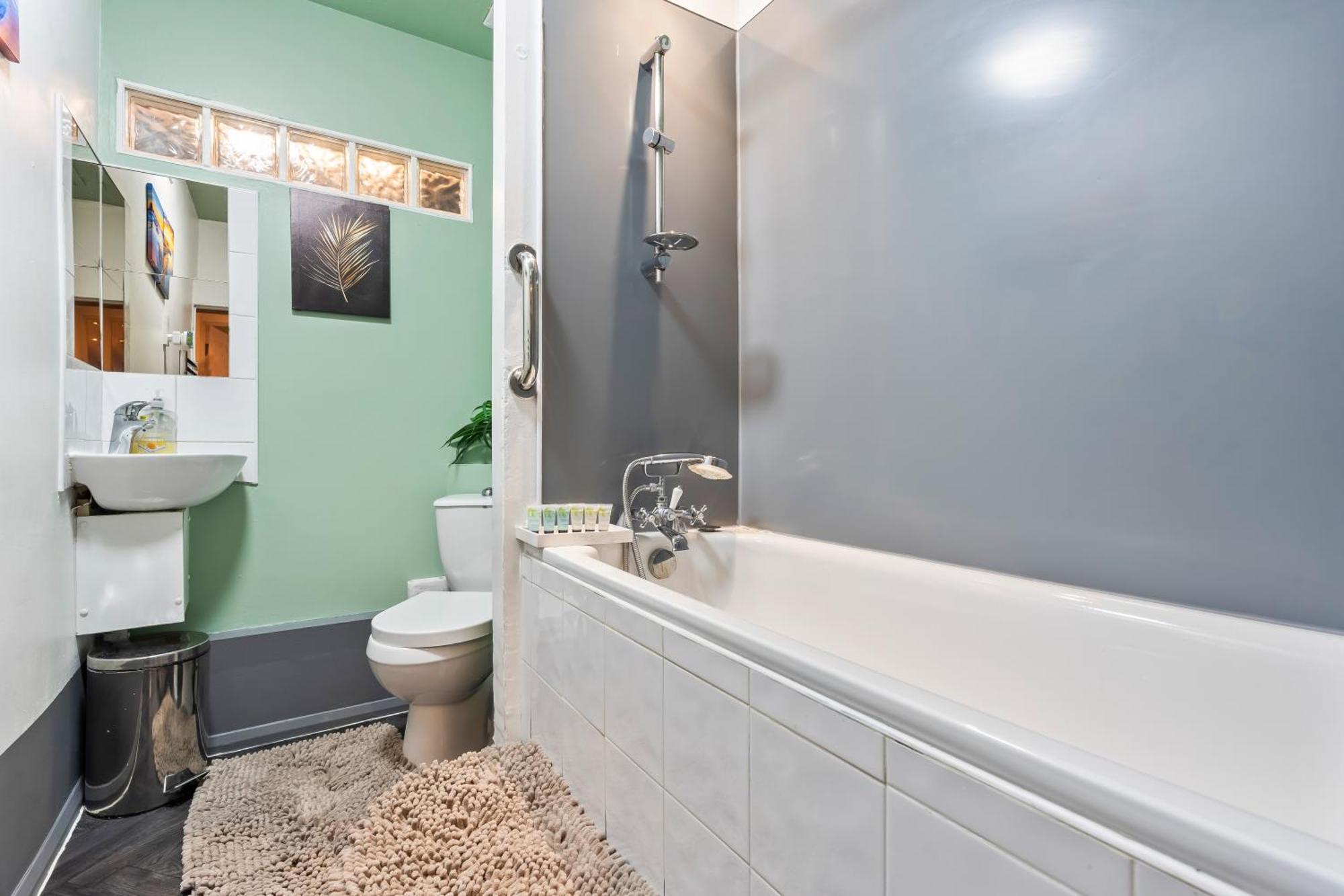 Impeccable 4-Bed House In Brixton London Villa Dış mekan fotoğraf